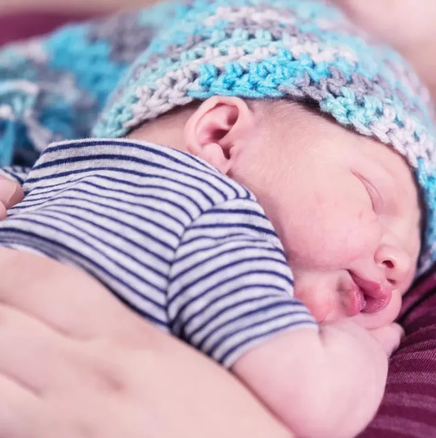 2017_ACNA-IP-A-HUG_PRMC_mom_baby_logan4