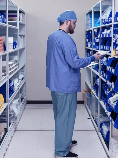 Using the SpaceTRAX inventory management solution to keep track of supplies. Securitas Healthcare.